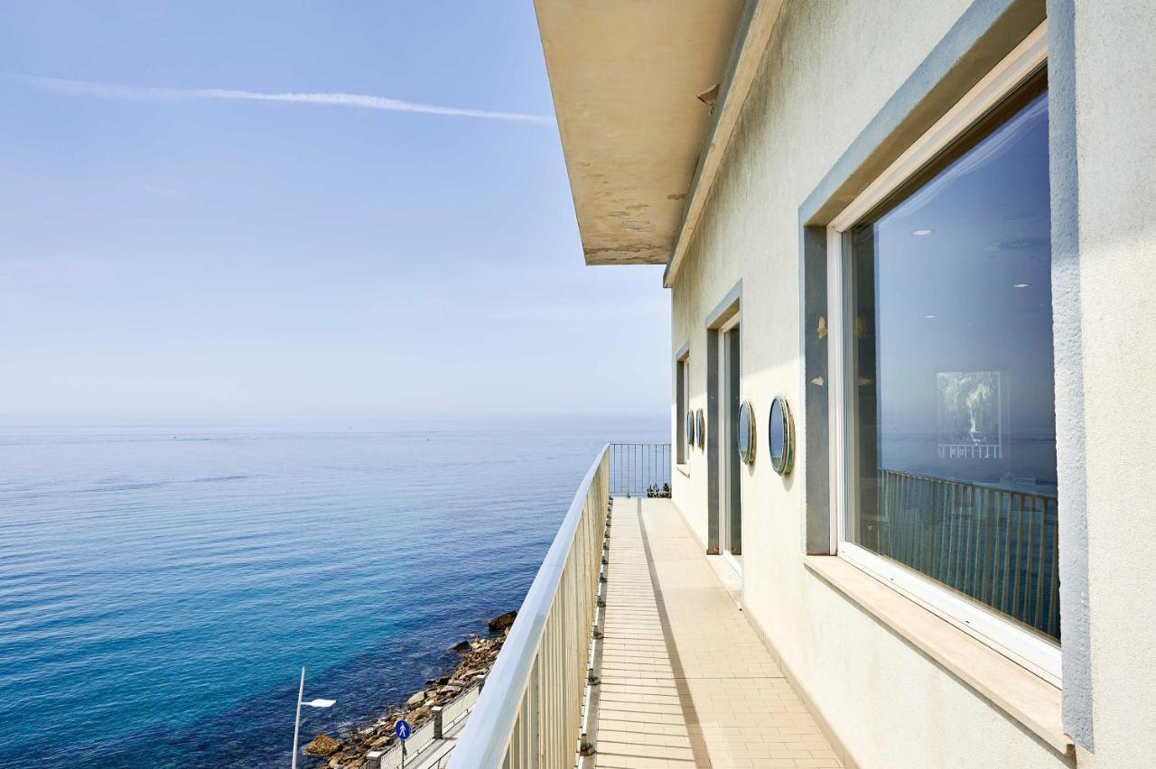 Hotel Corallo Imperia Esterno foto