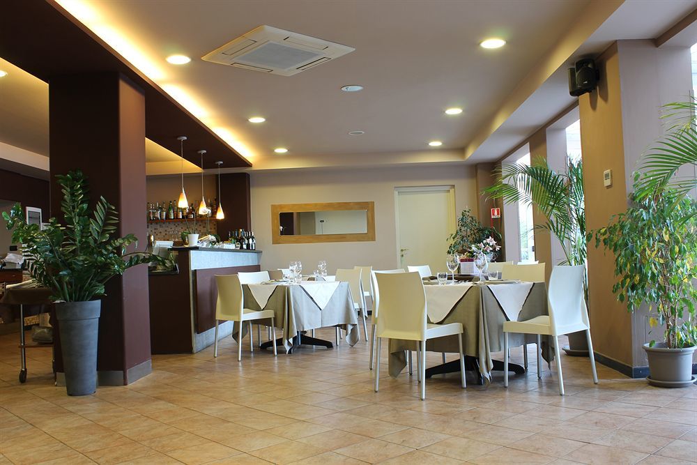 Hotel Corallo Imperia Esterno foto