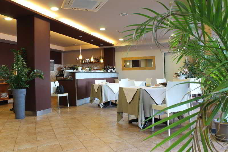 Hotel Corallo Imperia Esterno foto