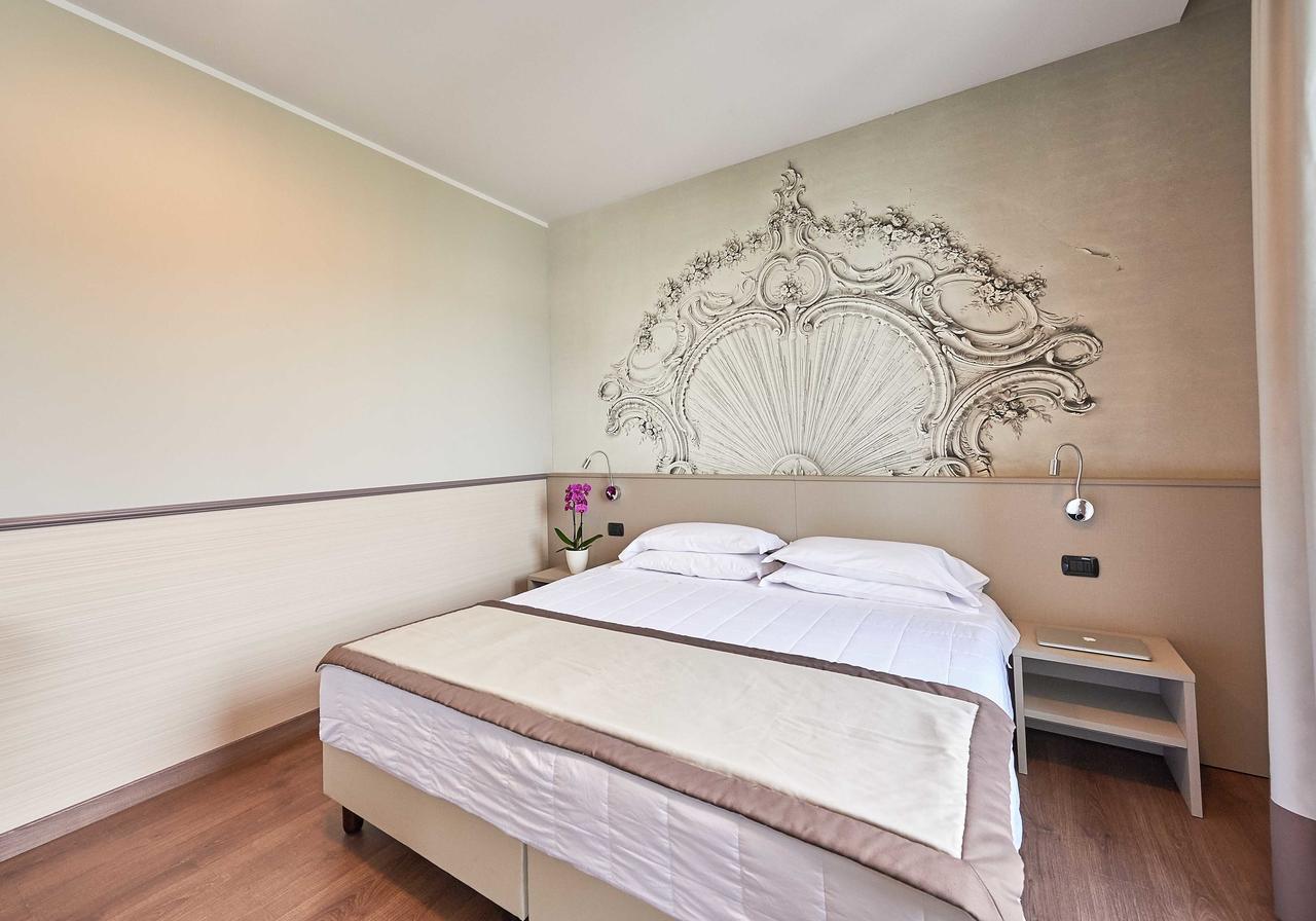 Hotel Corallo Imperia Esterno foto